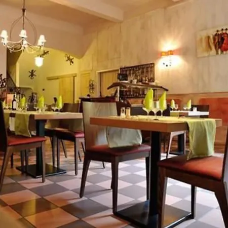 Hotel Restaurant Cortie 2*